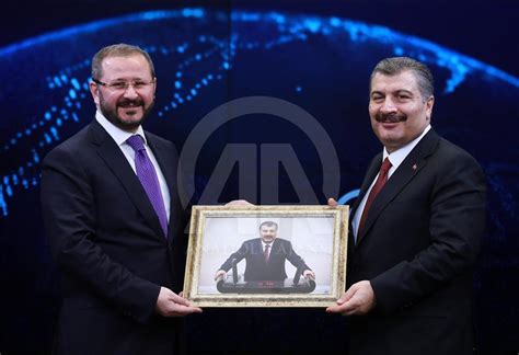 Fahrettin koca was born on 2 january 1965 in the village ömeranlı of konya's kulu district. Sağlık Bakanı Koca AA Editör Masası'nda - Anadolu Ajansı