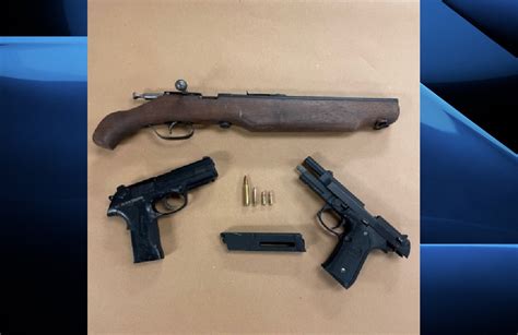 Sawed Off Rifle Replica Guns Seized From Old East Village Home London Police London