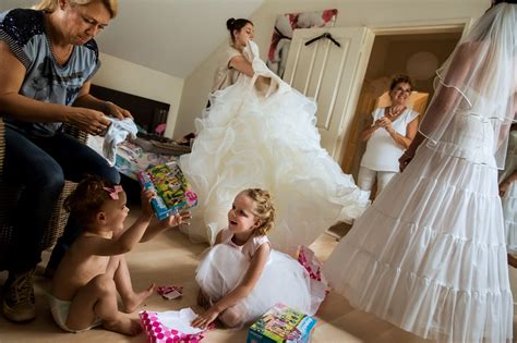 Layered Busy Bridal Room Getting Ready Photo By Fotobelle Isabelle Hattink
