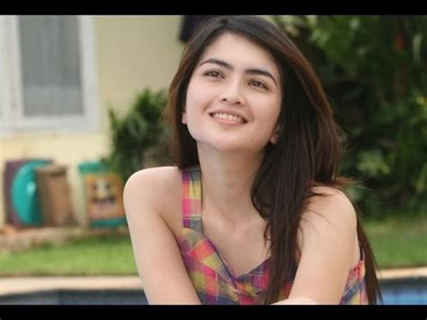 De ingang bevindt zich aan de plantage kerklaan. Artis Indonesia Tercantik Sepanjang Masa - YouTube