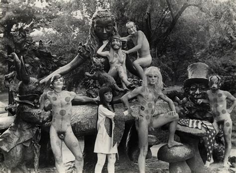 A Titillating History Of Yayoi Kusamas Fascination With Orgies Dazed