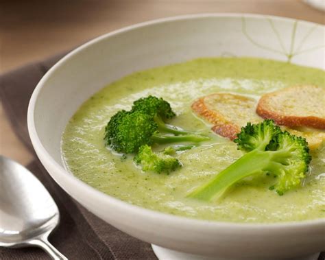 5 dinner recipes to stave off cravings until breakfast. Healthy Low-Calorie Broccoli Soups for Weight Watchers