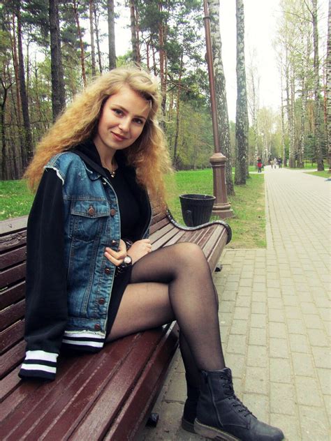Amateur Pantyhose On Twitter On The Bench In Boots And Sheer Pantyhose