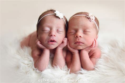 Twin Photo Shoot Morningside Heights Twin Newborn Photographer Uws