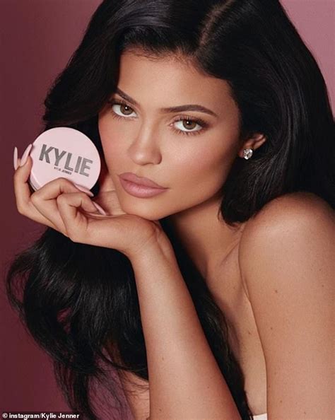 Kylie Cosmetics Announces It Has Been Impacted By Security Breach Daily Mail Online