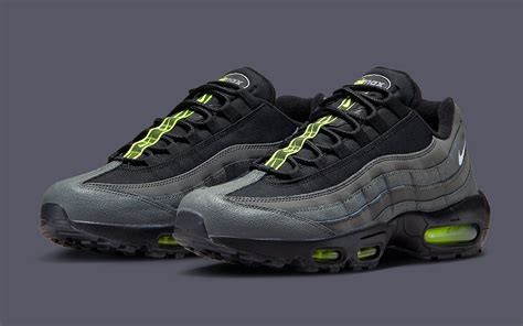 Nike Air Max 95 Black Neon Is An Ode To The Og House Of Heat Vlr Eng Br