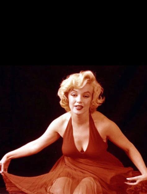 red dress sitting by milton greene 1957 marilyn monroe photos marilyn monroe dress norma jean