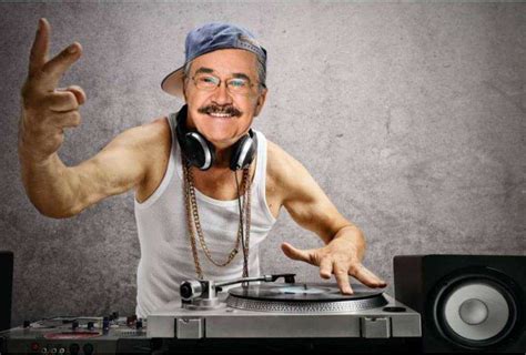 Información, fotos y videos en milenio. chilango - Pedrito Sola ataca de nuevo: Ahora es DJ