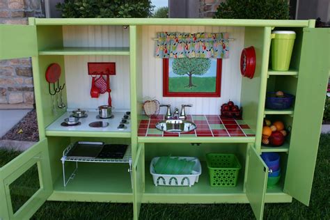 Find 1000's of easy diy crafts. Doubletake Decor: Play Kitchen that will last! | Diy play ...