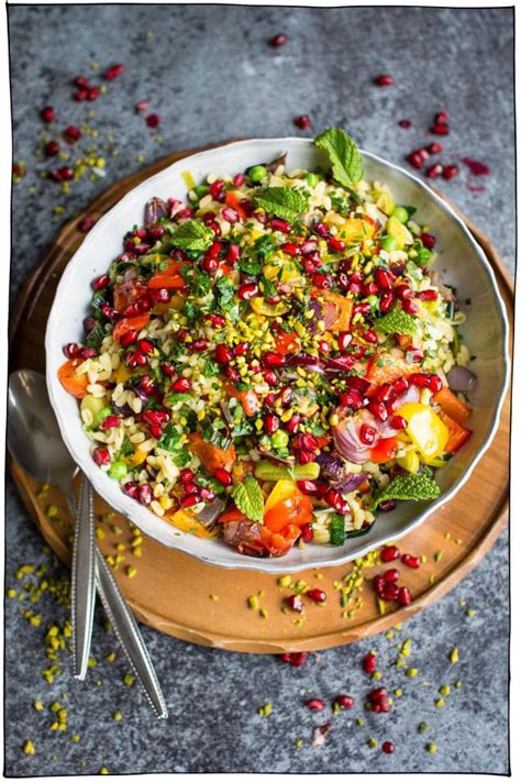 Perfect for your christmas dinner or a special roast, the glaze brings an extra depth of flavour to your meal. 25 Vegan Holiday Main Dishes That Will Be The Star of the ...