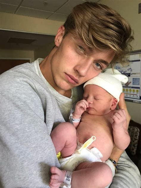 Lucky Blue And His Daughter Teen And Dad Father And Baby Dad Baby