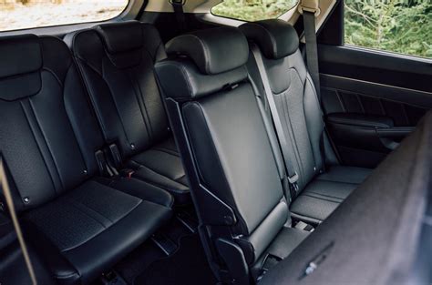 Kia Sorento 16 T Gdi Hybrid 2020 Uk Review Autocar