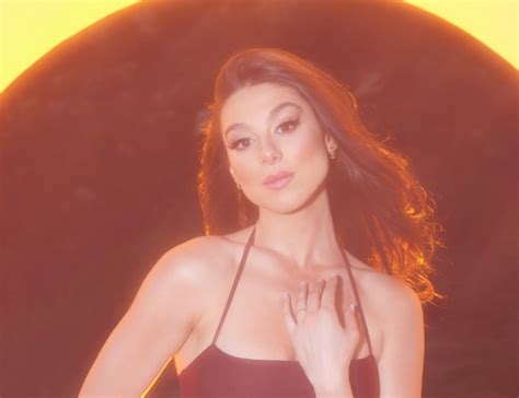 Kira Kosarin Talks About Her New Music The Digital Age And Dream