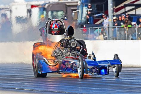 Nitro Nostalgia Dragsters Funny Cars And Fuel Altereds Highlight