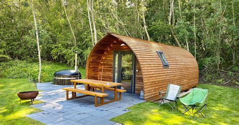 Relx vape pods come in flavors like classic tobacco and newer tastes ludou ice. A nice little Glamping Pods family holiday with Hot Tub ...