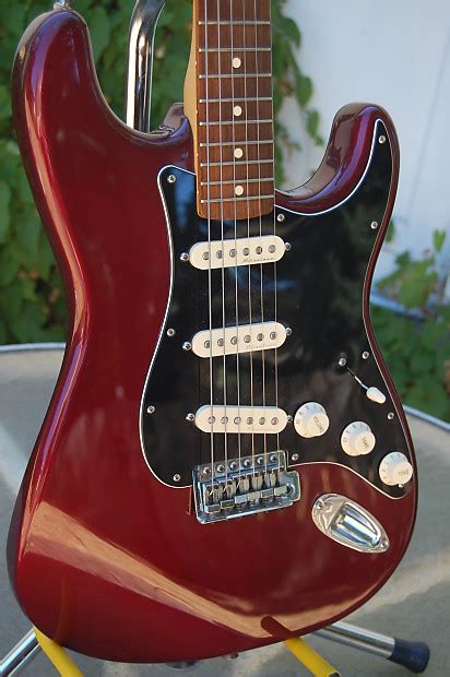 Learn more about fender electric basses. Fender MIM Stratocaster 1999 Midnight Wine | Reverb