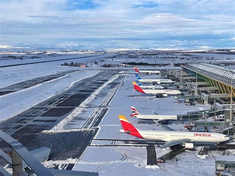 Snowstorm Filomena Shuts Down Madrid Barajas Airport Spain