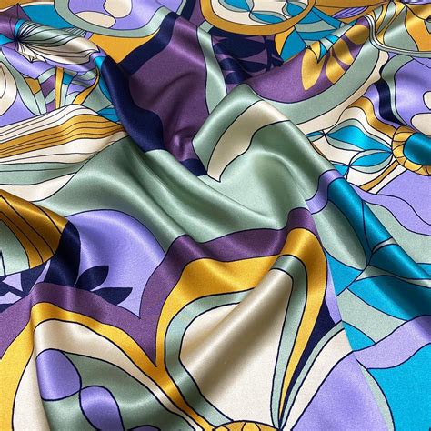 100 Silk Satin Fabric With Purple And Yellow Floral Print — Tissus En Ligne