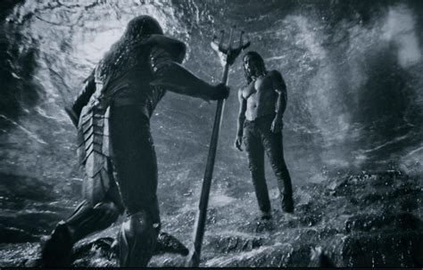 The amazons, humans, green lantern, ares, zeus vs steppenwolf & parademonsjustice league. JUSTICE LEAGUE Director Zack Snyder Shares A New Image ...