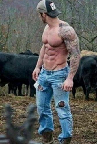 Shirtless Male Athletic Beefcake Muscular Farm Country Hunk Guy Photo