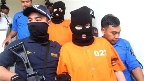 We did not find results for: Seberapa besar pasar narkoba Indonesia? Mengapa tembak di ...