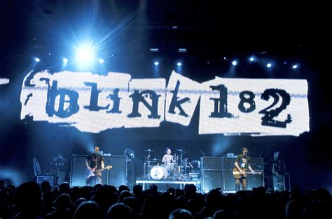 Blink 182 Wallpaper Hd Blink 182 Logo Wallpaper 68 Images