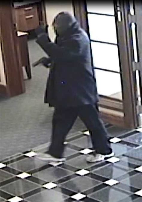 Fbi Releasing New Photos From 2019 Bank Robbery Up To 10000 Reward Available For Suspect Info