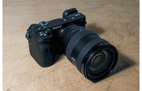 The continuous great reviews across platforms, the weight, build. Sony a6600 Review | Feature-Packed Compact Camera