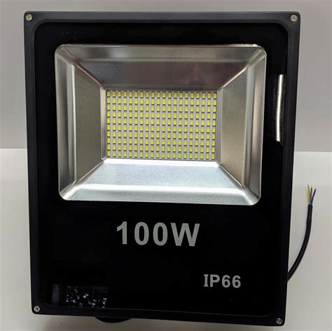 100 Watt Ip66 Rated Led Outdoor Flood Light Lighting Fatmans Garage Llc