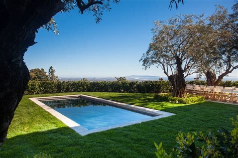 Ronald Reagans Pacific Palisades Property Is On Sale For 33 Million Luxury Pictures