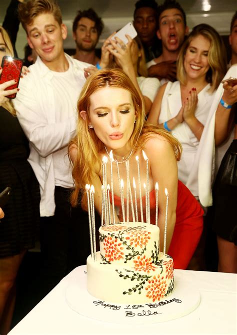 Bella Thorne Celebrates Her 18th Birthday On A Yacht In Los Angeles 10