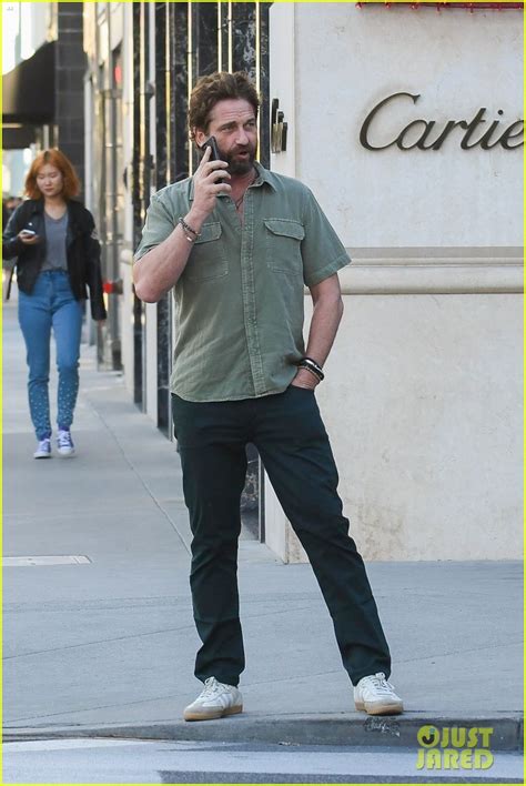 Gerard Butler Shares A Laugh With Fans While Arriving At Lunch Photo
