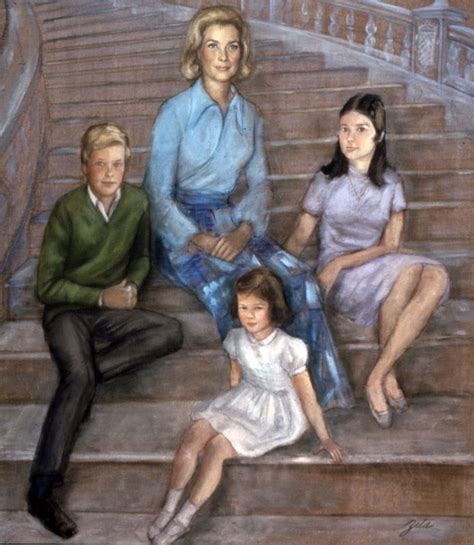 Albert alexandre louis pierre grimaldi, born march 14, 1958, at the prince's palace in monaco, is the second child born to prince rainier iii and princess grace.on april 6, 2005, prince rainier iii died and hereditary. Princess Grace with her children | Princess grace, Grace ...