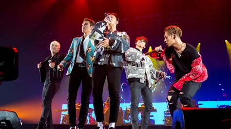 3 in america and korea, big bang is the best! Big Bang: See Explosive Photos of the K-Pop Crew in NYC ...