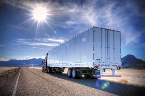 We know business auto insurance, and we look forward to putting our decades of experience to work for you—experience that has made us a source of strength and stability in the insurance industry since 1940. Global One Trucking Insurance Agency