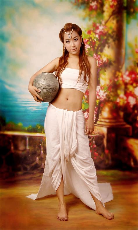 Myanmar Celebrities Teenage Cute Model Girl Thun Than Thar