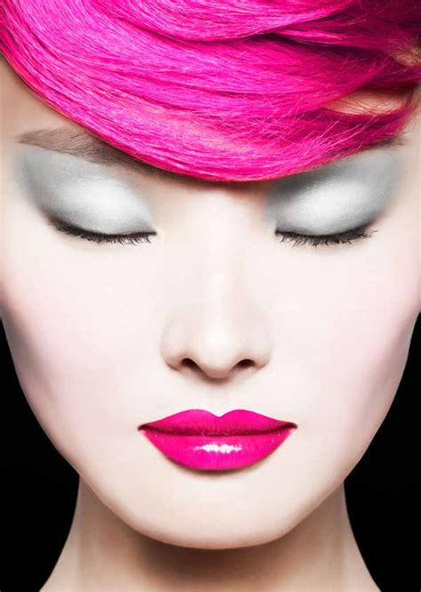 Polished Pink Beauty Captures Pink Makeup