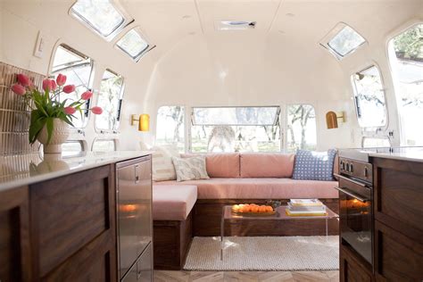 Photo 37 Of 46 In 26 Vintage Airstream Renovations Thatll Make You