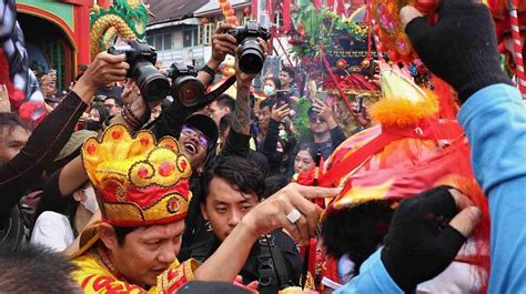 Infopublik Ritual Buka Sembilan Mata Naga Di Singkawang