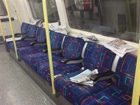 Daily news reporting from london, also covering important regional news, global news, and other world events. London Lite - Wikipedia
