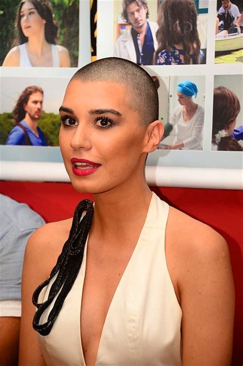 Haberler burcu kıratlı ile ilgili tüm haberlere, sabah.com.tr'ye eklenen son dakika haber ve gelişmelerine 7/24 bu başlık altından ulaşabilirsiniz. Sinan Akçıl ile Evlenen Burcu Kıratlı Kimdir - Son Dakika ...