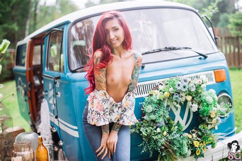 Elune In You Ll Find Me Chasing The Sun By Suicide Girls Erotic Beauties