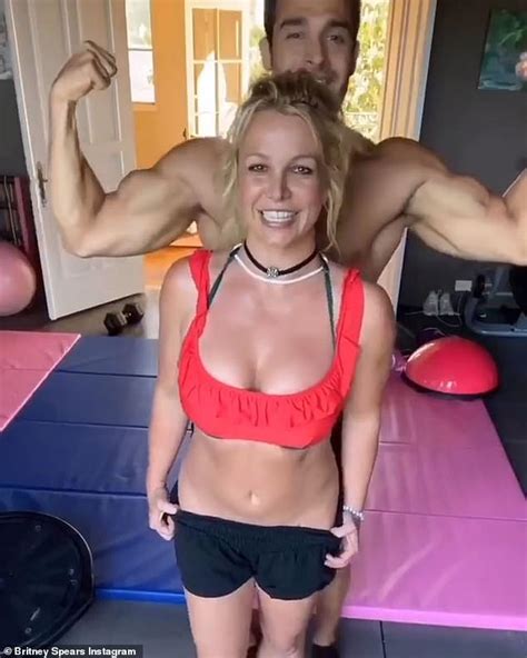 Britney Spears Flaunts Her Toned Abs As She Works Up A Sweat During A