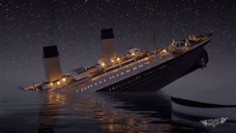 Bernard hill, bill paxton, billy zane and others. Watch this unsettling recreation of the Titanic sinking in ...