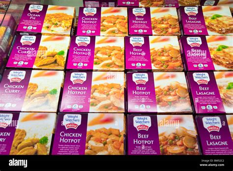 Heinz Weight Watchers Ready Meals In Supermarket England Uk Stock