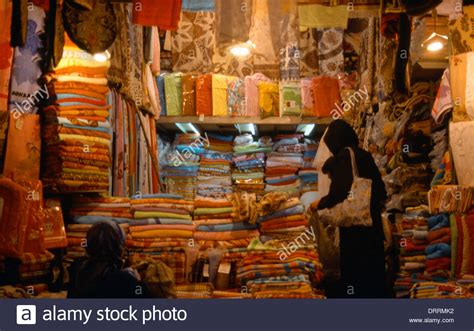 Iran Textile High Resolution Stock Photography And Images Alamy