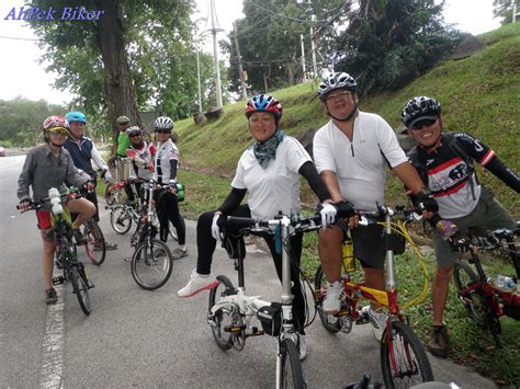 Kuala kubu bharu is the district capital of hulu selangor district, selangor, malaysia. AhPek Biker - Old Dog Rides Again: Selangor : Chilling ...