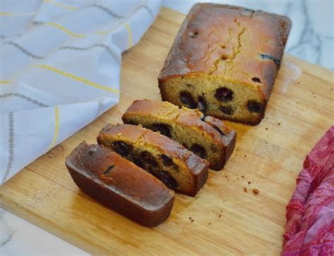 … also baked this delicious aip and gaps friendly banana and cinnamon teacake from healing family eats because it was christmas and my birthday and the holidays and i wanted some kind of treat to. Blueberry Banana Bread (Paleo, AIP, Vegan) - | Recipe in ...