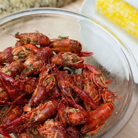 Tablespoon salt 1 tablespoon ground black pepper ½ teaspoon cayenne pepper 1 pound cooked crawfish tail meat 1 pound hot cooked fettuccini 1 cup grated parmesan. How to Boil Frozen Crawfish | Frozen crawfish recipe ...