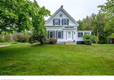 7 Stunning Homes For Sale In Maine From A Charming Island Cottage To